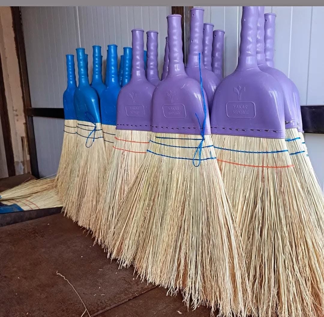 Plastik Başlıklı Süpürge