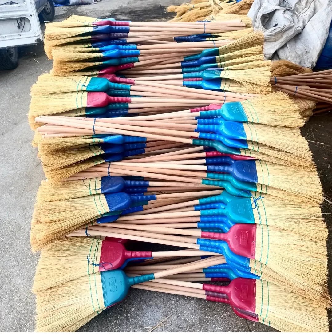 Plastik Başlıklı Süpürge
